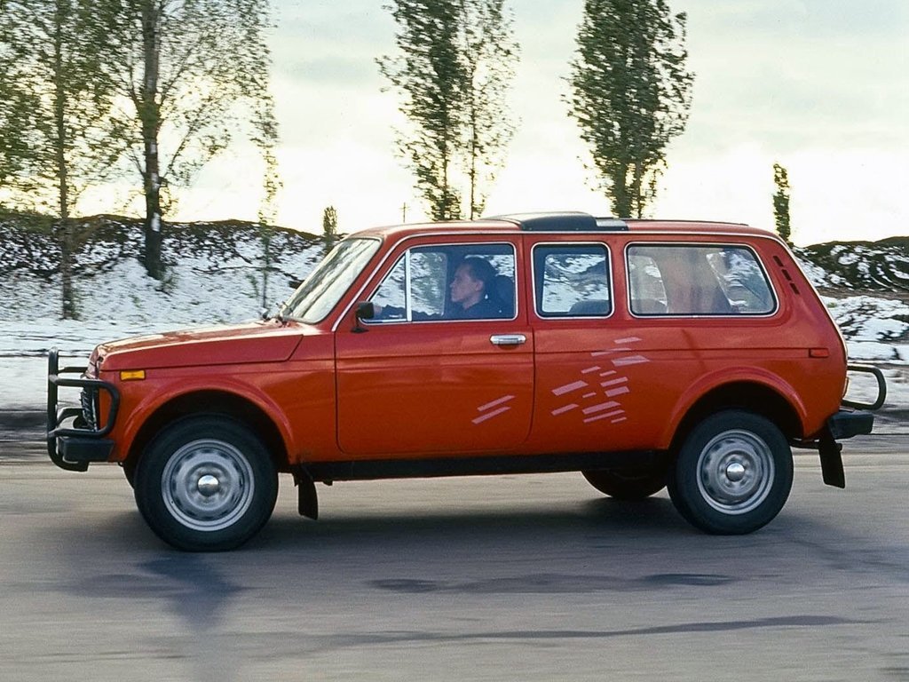 Сбоку
