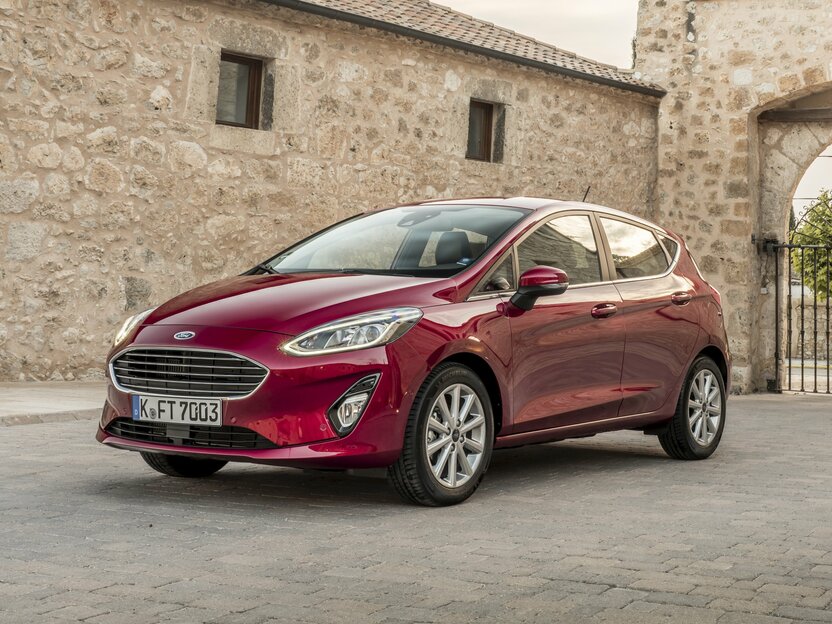 Размеры и вес Форд Фиеста. Все характеристики: габариты, длина, ширина ...