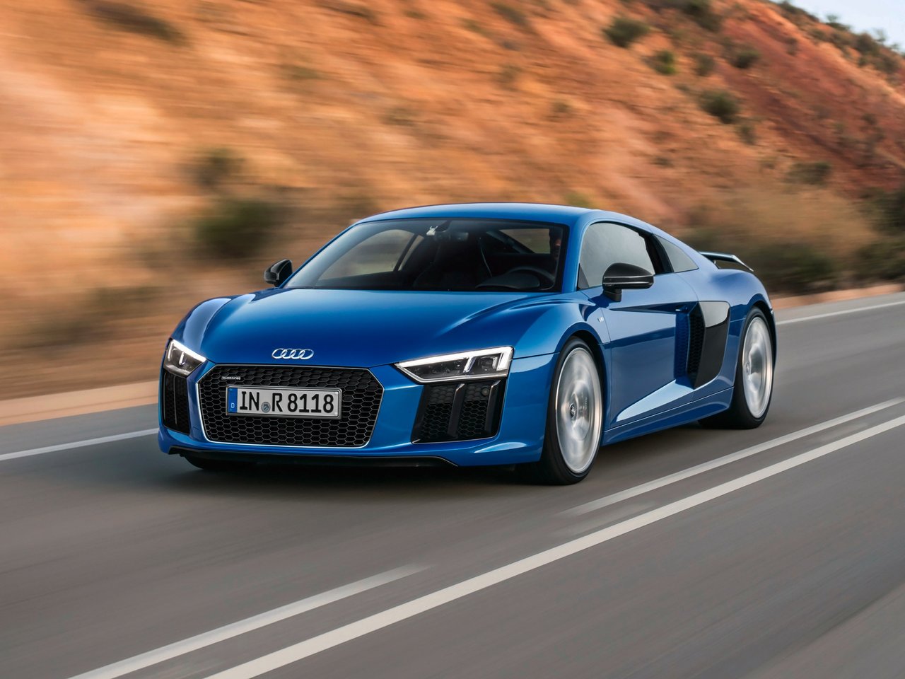 Audi R8 - технические характеристики, модельный ряд, комплектации ...