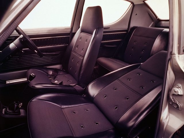 Nissan Cherry 1 поколение (E10), Седан - технические характеристики ...