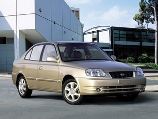 2004 Hyundai Accent II Рестайлинг, серебристый, 210000 рублей, вид 1