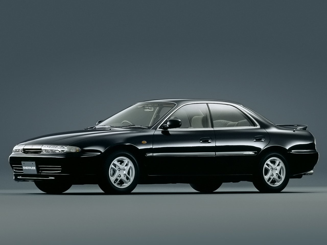 Mitsubishi Emeraude Основной вид