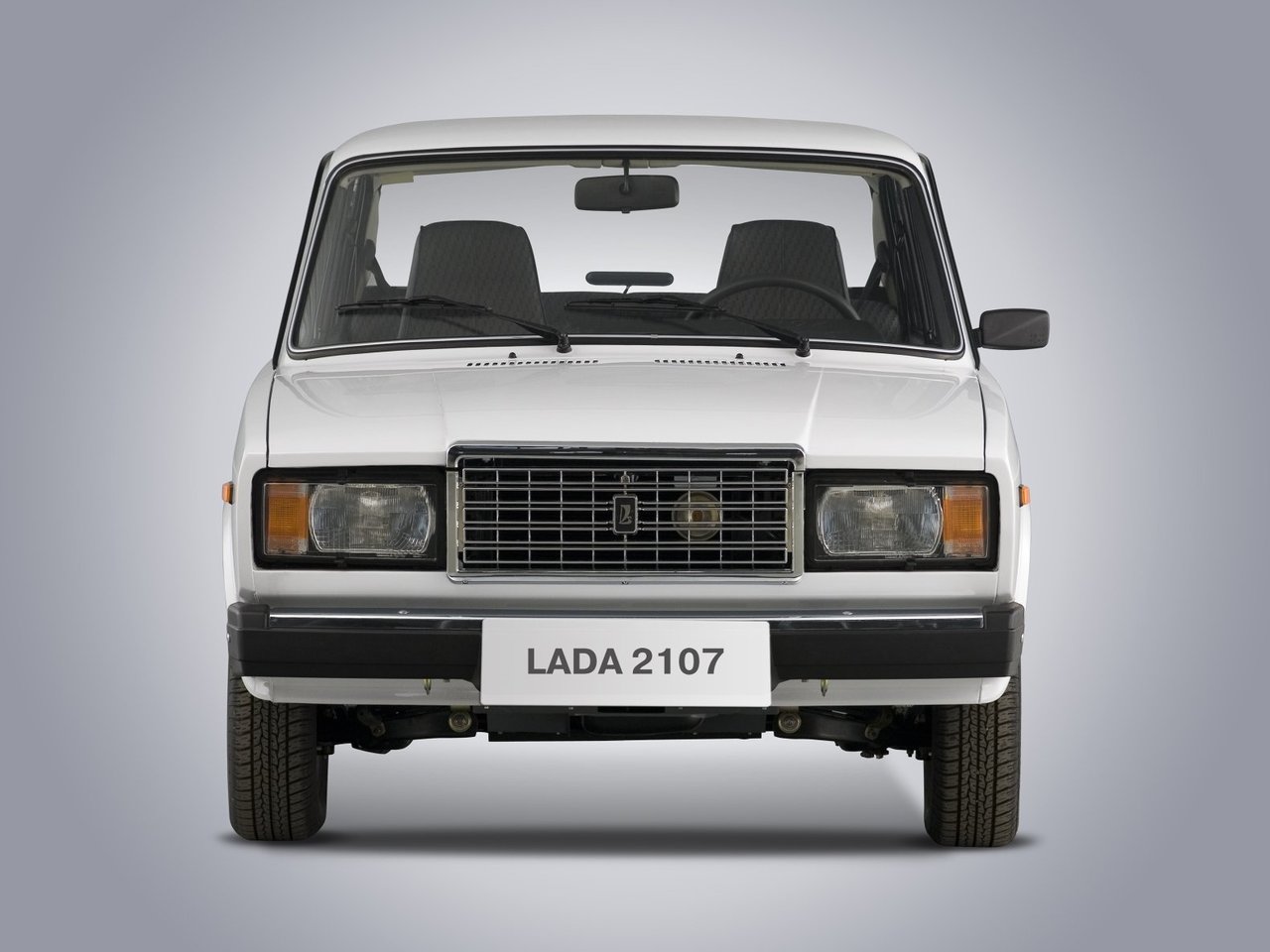 Lada (ВАЗ) 2107 Седан - технические характеристики, модельный ряд ...