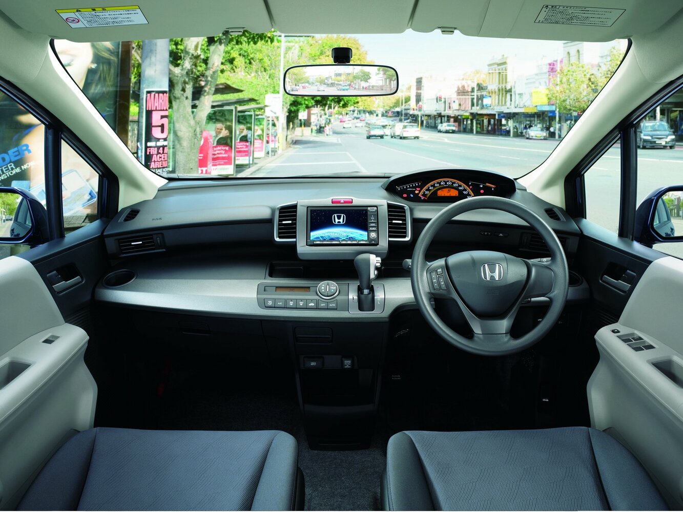 Honda Freed, вид 3