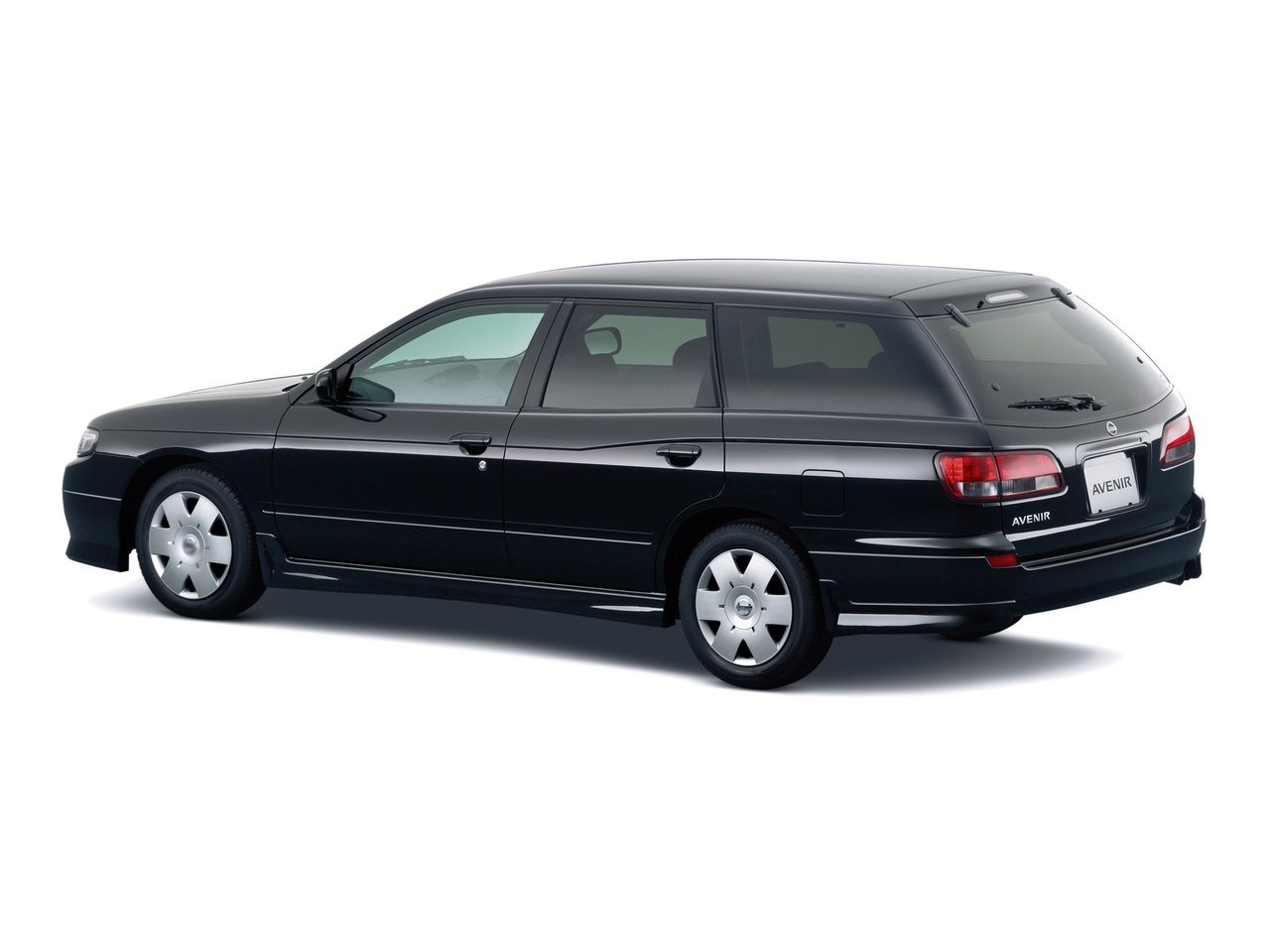 Nissan Avenir (2G) 2.0 бензиновый 2000 Епический сарай Салют на DRIVE2