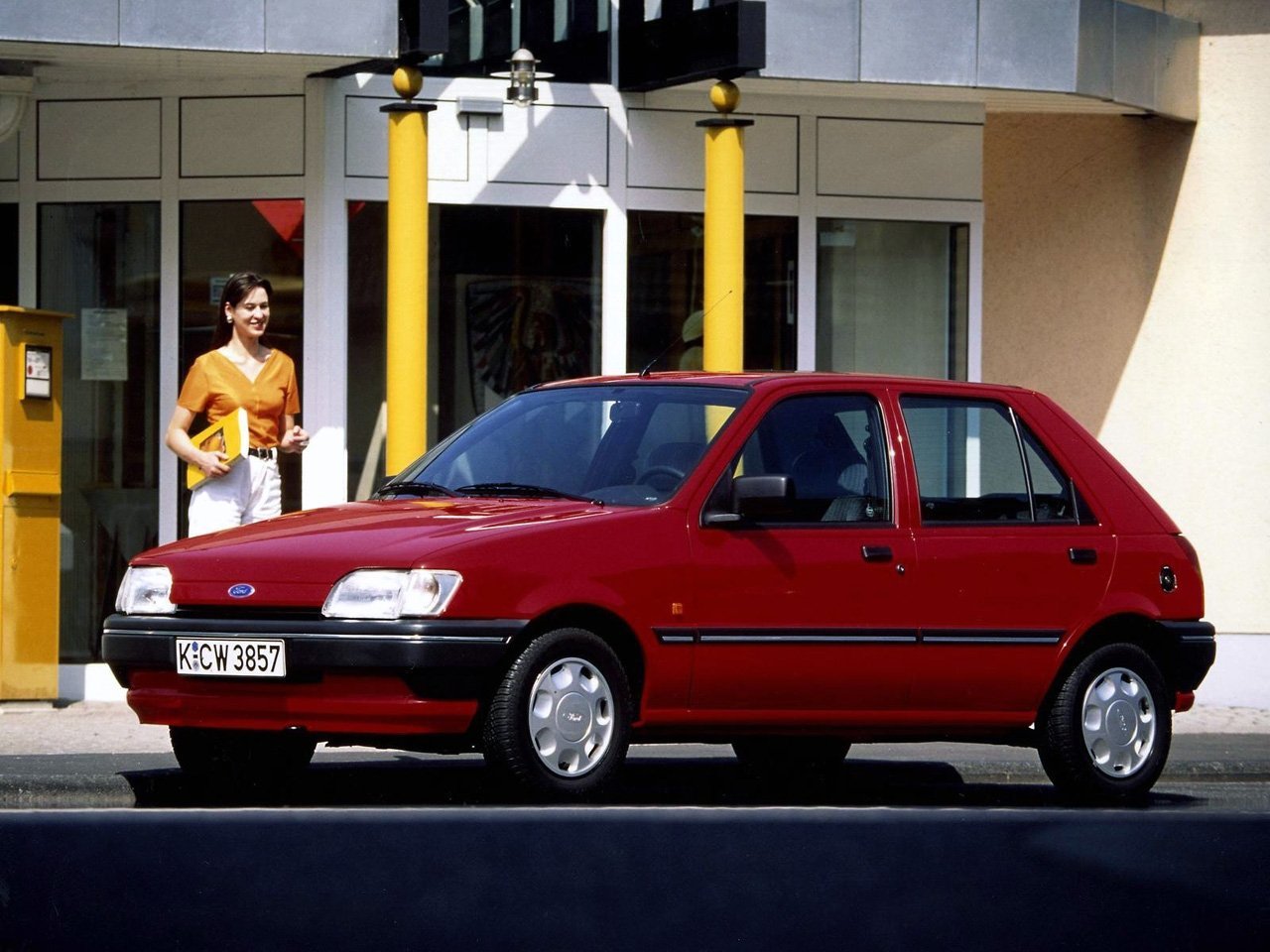 Ford Fiesta - технические характеристики, модельный ряд, комплектации ...