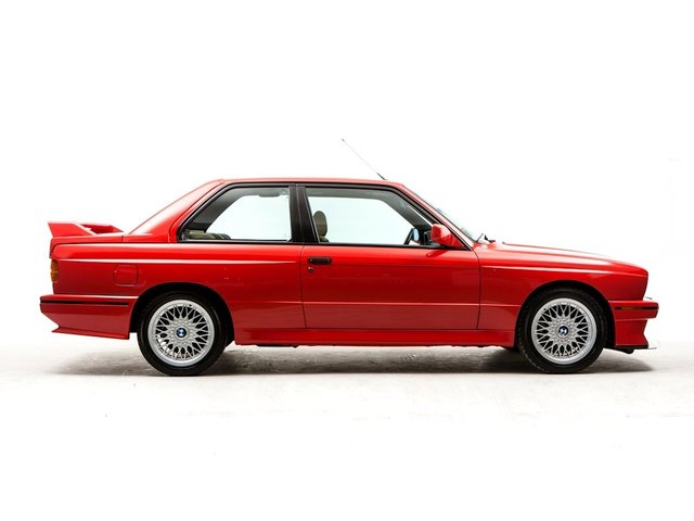 BMW M3 1  E30  -             3