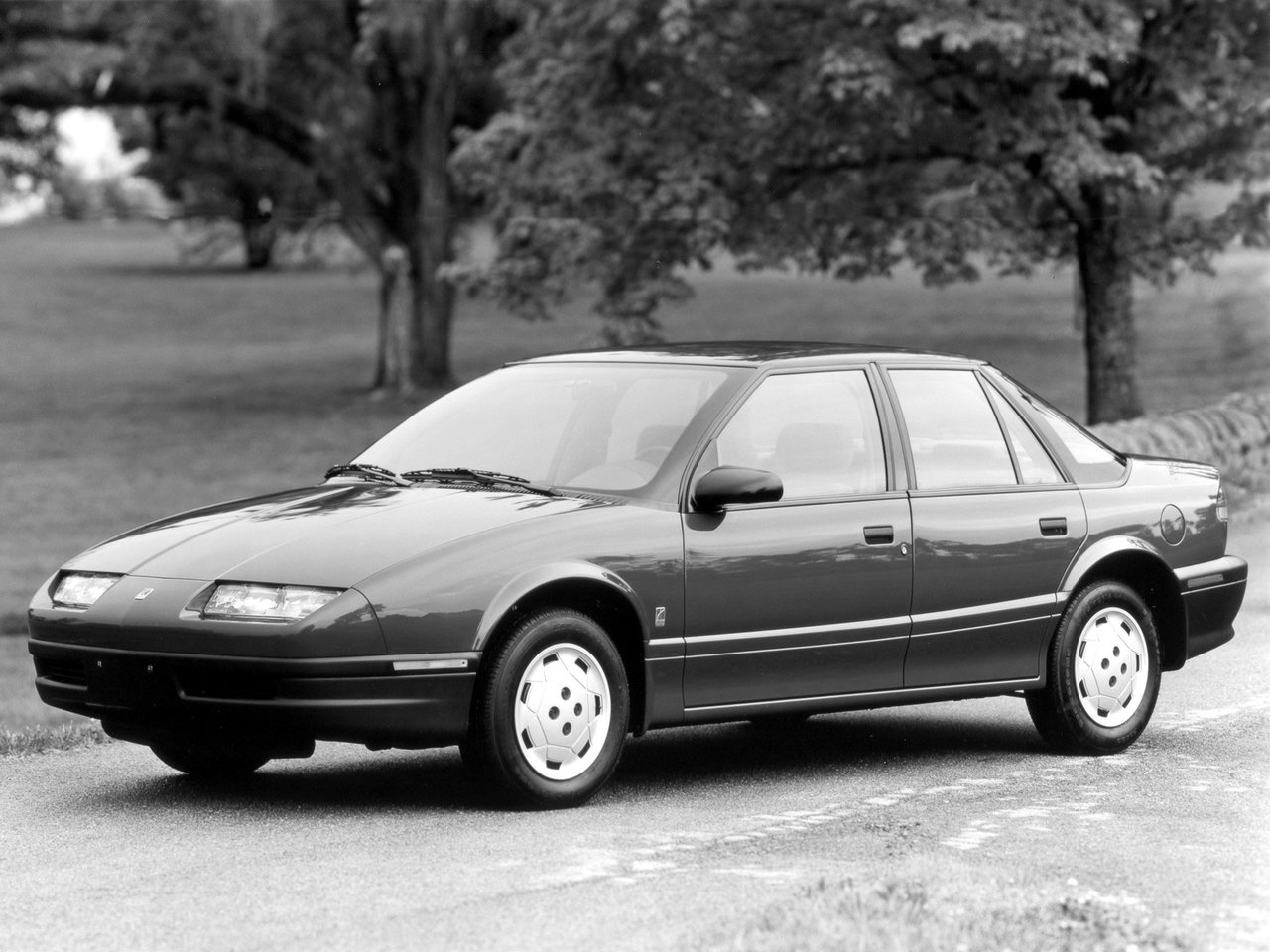 Автомобиль Сатурн SL 1