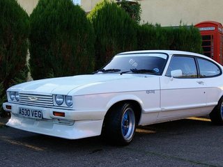 Aston Martin Tickford Capri