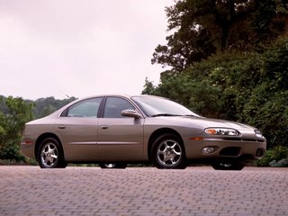 Oldsmobile Aurora II