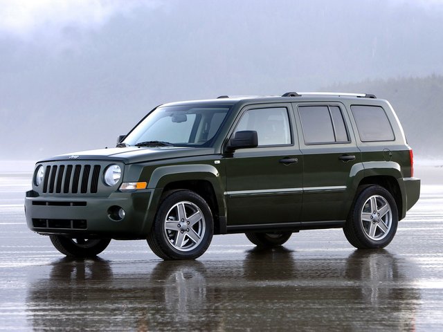 Купить б/у Jeep Liberty (Patriot) 20062016 2.4 MT (174 л