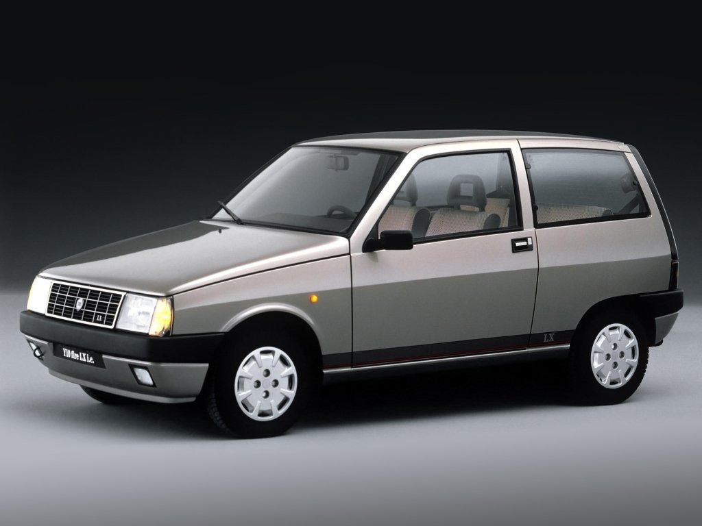 Lancia Y10 Основной вид