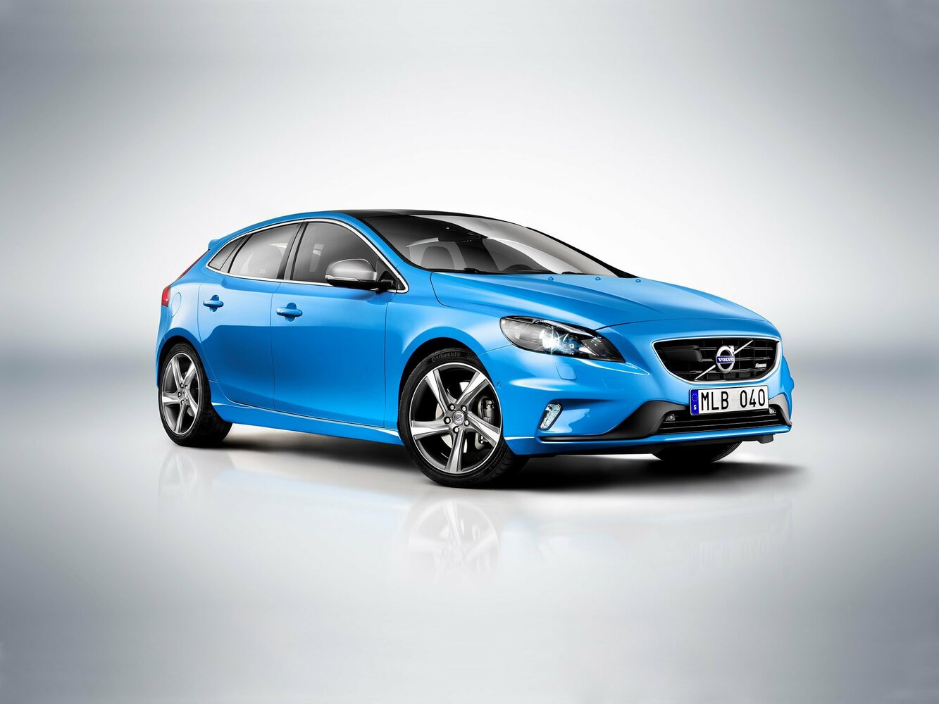 Volvo V40