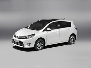 Toyota Verso I Рестайлинг