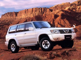 1999 Nissan Safari V (Y61), зелёный, 800000 рублей, вид 1