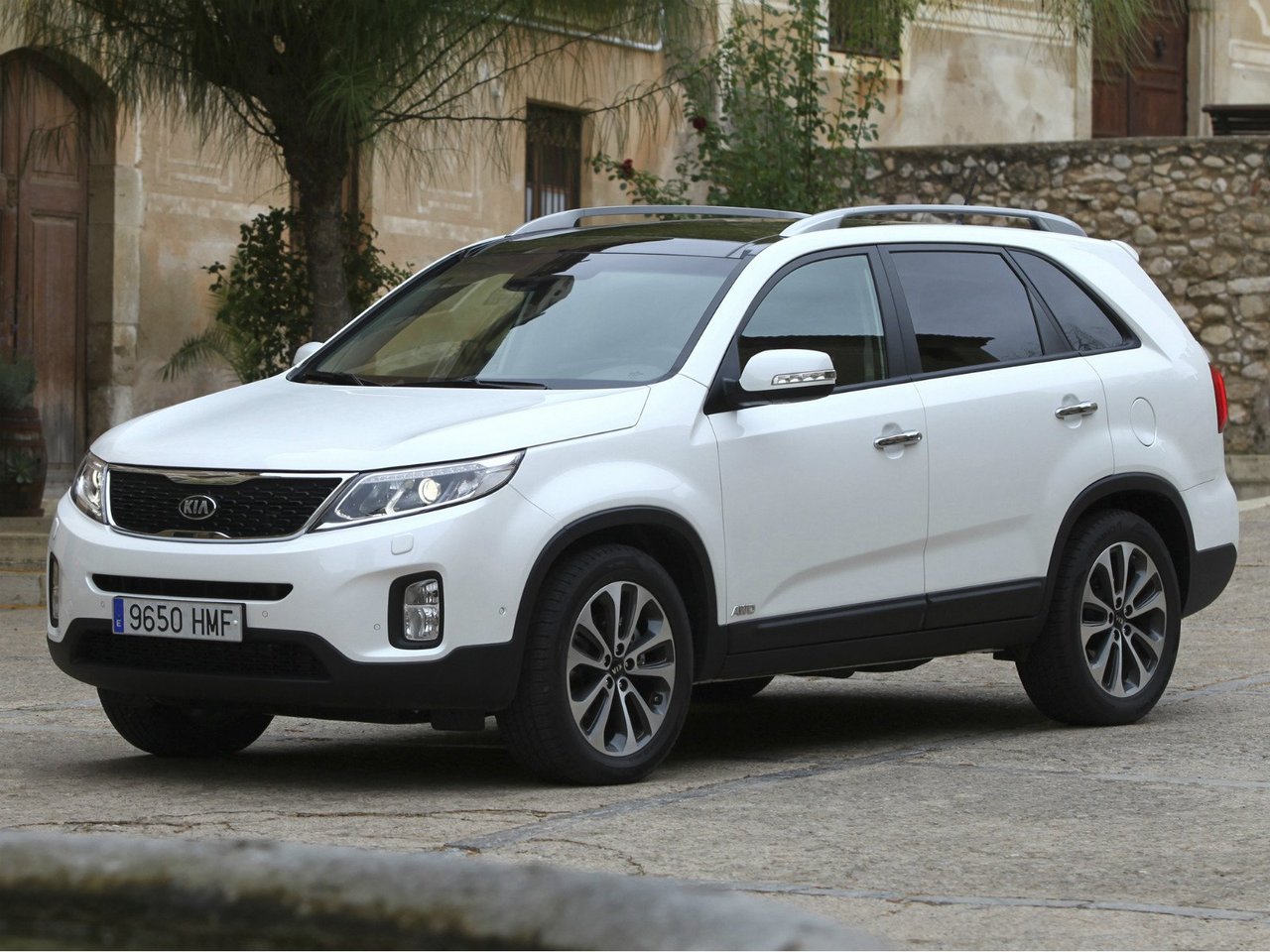 Kia Sorento -            