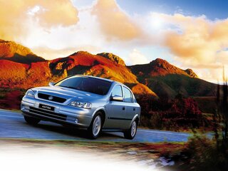 Holden Astra IV (TS)