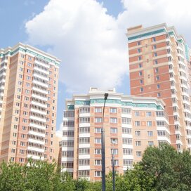 Купить трехкомнатную квартиру в ЖК «Мичуринский» в Москве и МО - изображение 1