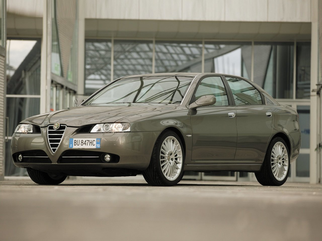 Alfa Romeo 166 Основной вид