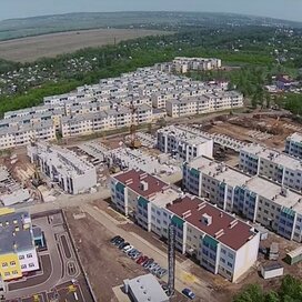 Купить 1-комнатную квартиру с парковкой в ЖК «Риолит» в Саратове - изображение 1