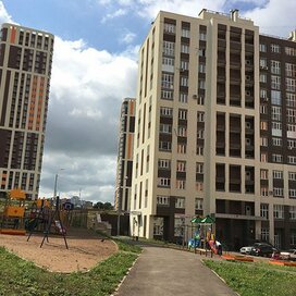 Купить 3-комнатную квартиру с лоджией в микрорайоне «Иремель» в Уфе - изображение 1