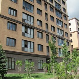 Купить трехкомнатную квартиру с лоджией в ЖК «Дубровка» в Москве и МО - изображение 1