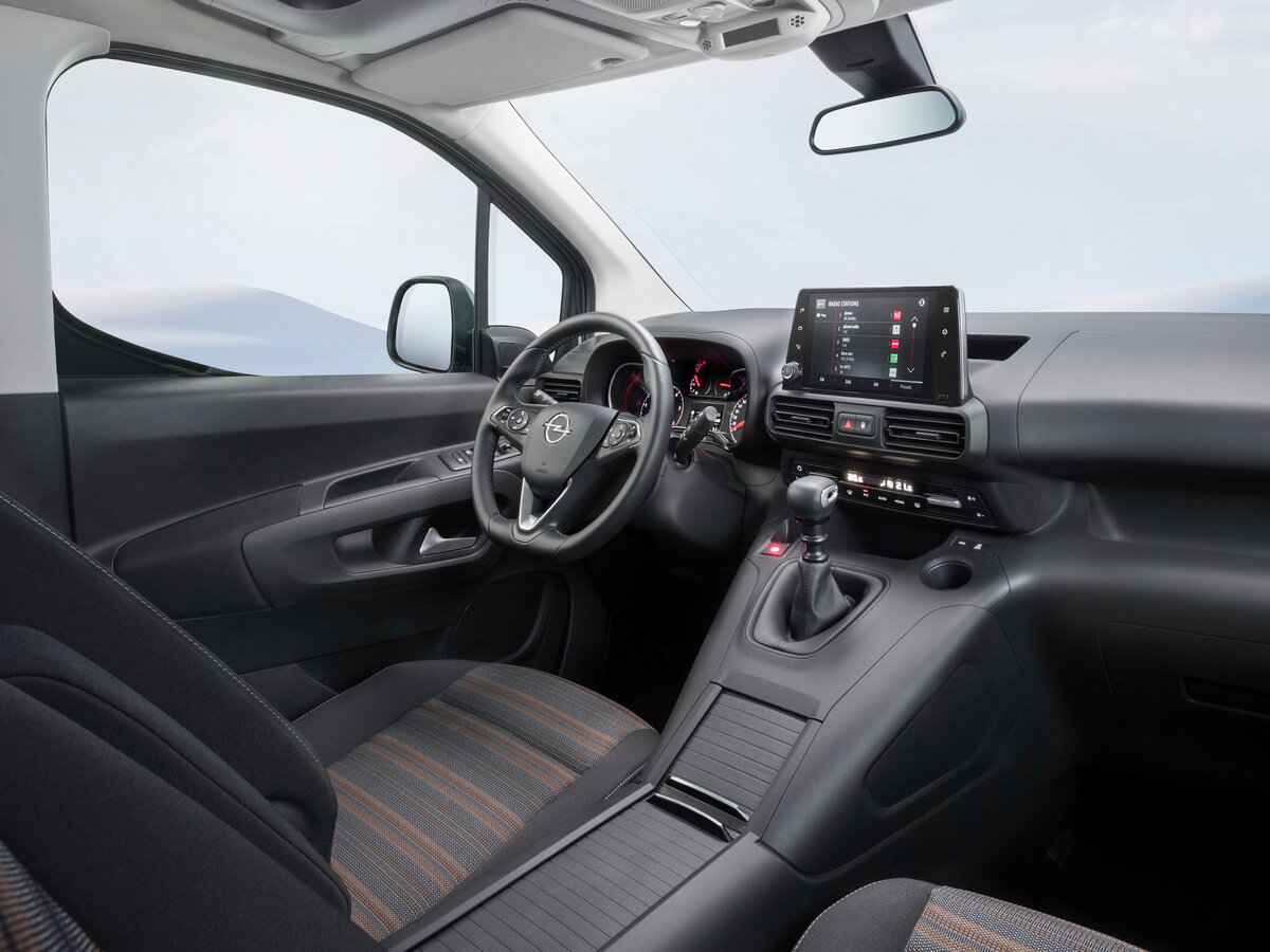 Opel Combo E, Фургон XL: фото поколения