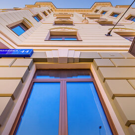 Купить квартиру с европланировкой (с кухней-гостиной) в ЖК «Полянка/44» в Москве и МО - изображение 3