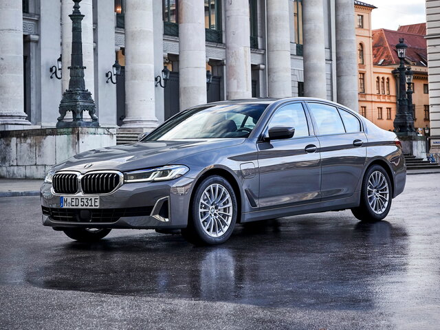 BMW 5  -            5 