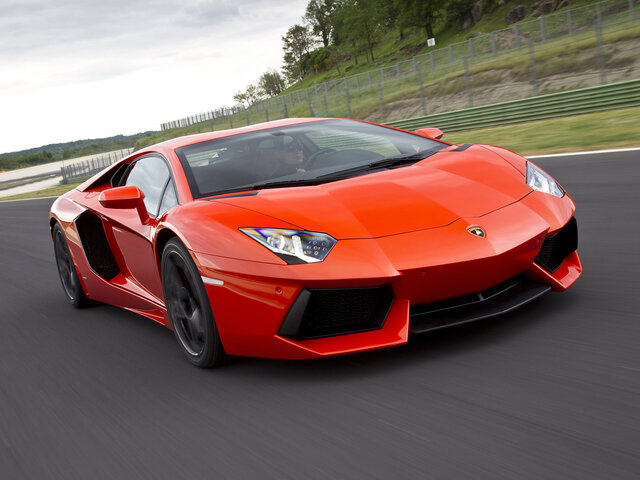 Lamborghini Aventador - технические характеристики, модельный ряд ...