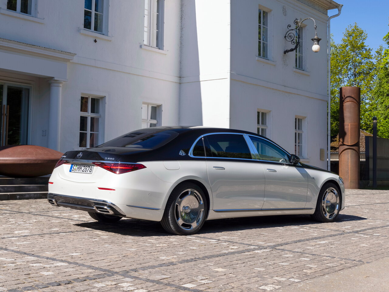 Мерседес Майбах s680