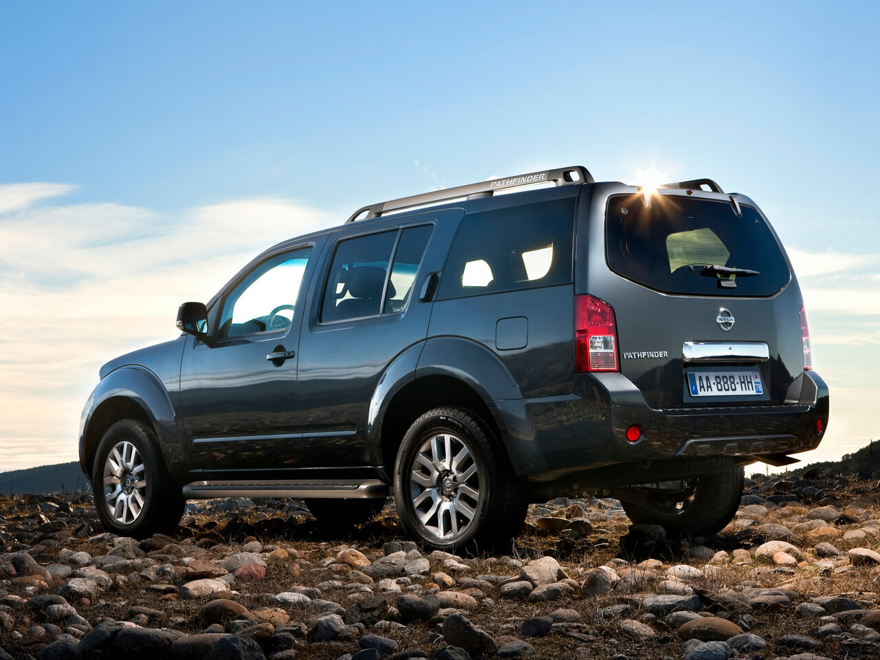 Nissan Pathfinder 3 0 le