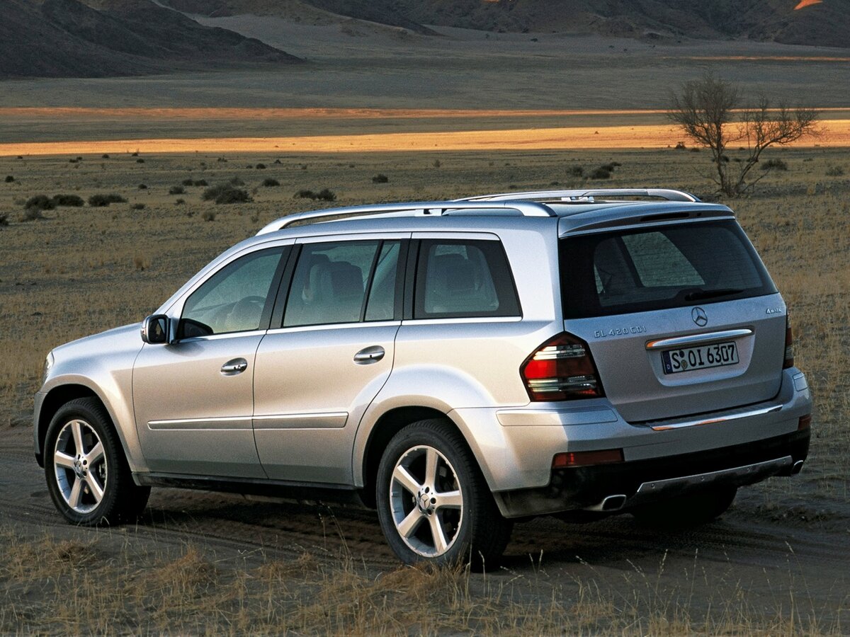 Mercedes-Benz GL-Класс I (X164), Внедорожник 5 дв.: фото поколения
