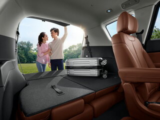 3-й ряд сидений складывающийся с соотношением сторон 6:4