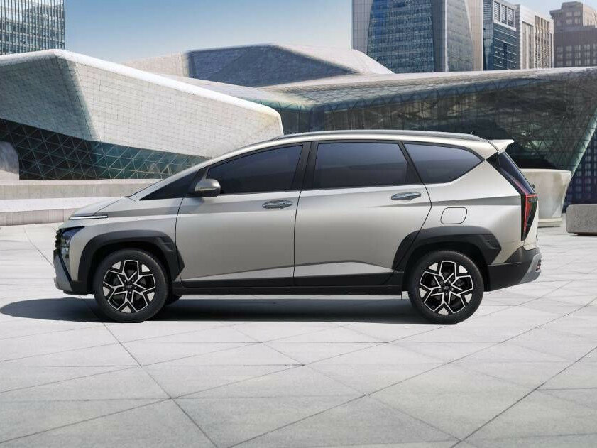Hyundai Stargazer I, Компактвэн X: фото поколения