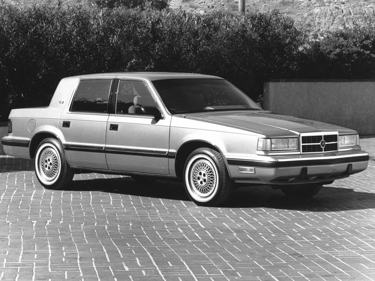 Chrysler Dynasty Основной вид
