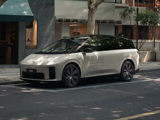 Li Auto (Lixiang) i8