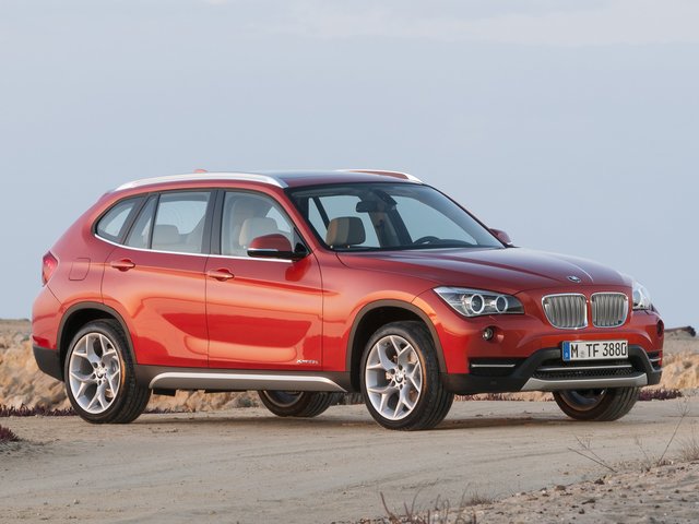 BMW X1 1  E84  -            1