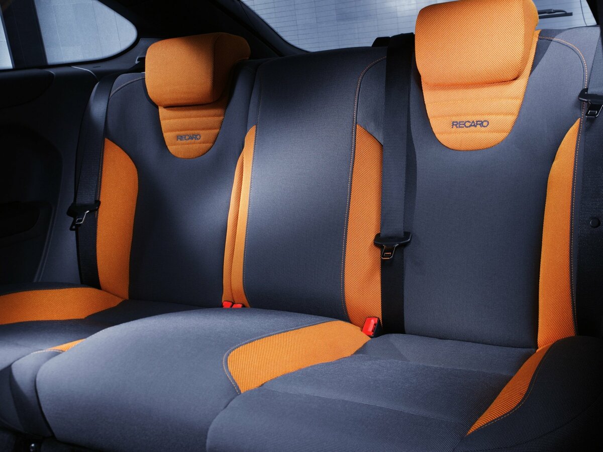 Ford Focus ST II, Хэтчбек 3 дв.: фото поколения