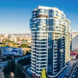 Купить квартиру с высокими потолками в ЖК «Красная площадь» в Сочи - изображение 1