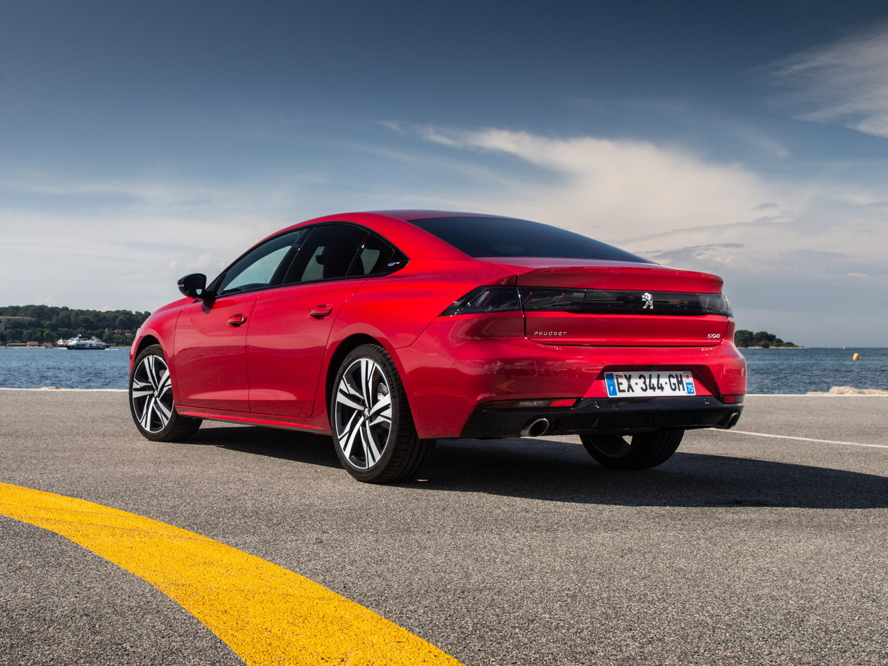 Peugeot 508 2 поколение, Лифтбек - технические характеристики ...