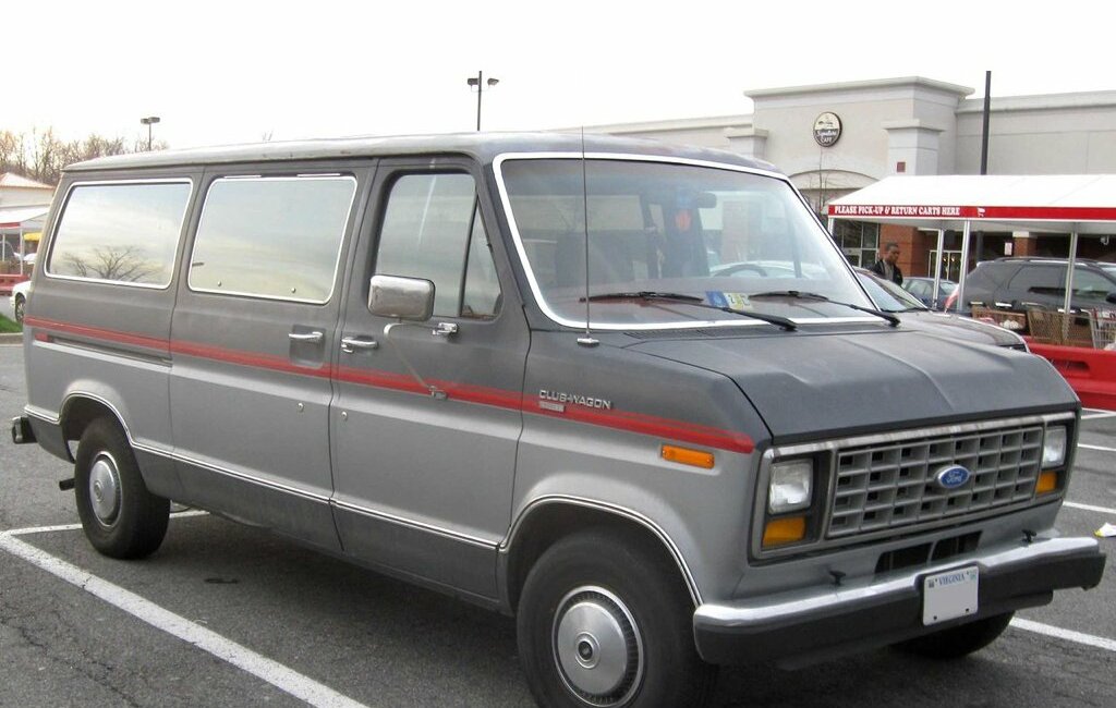 Ford Econoline 3 поколение, Минивэн - технические характеристики ...