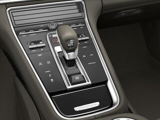 Спортивная адаптивная пневматическая подвеска с занижением дорожного просвета на 10 мм, включая систему активного управления подвеской (PASM)