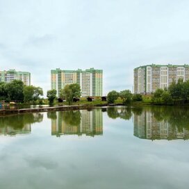 Купить однокомнатную квартиру в микрорайоне «Город Счастья» в Москве и МО - изображение 1