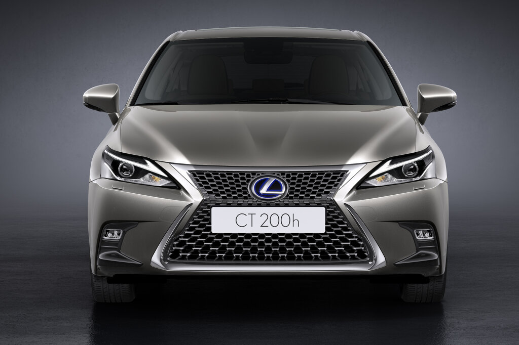 Lexus CT, вид 3