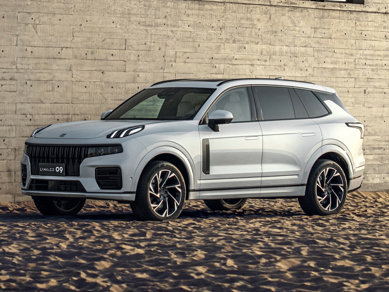 Lynk & Co 09