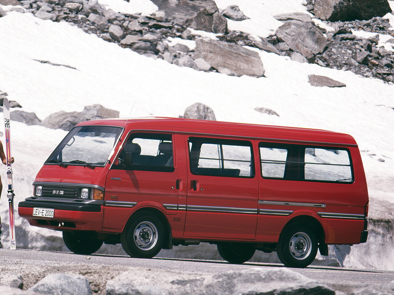 Mazda e2000 van 2025