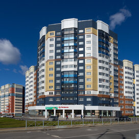 Купить однокомнатную квартиру рядом с парком в ЖК «Аэропорт» в Брянске - изображение 1