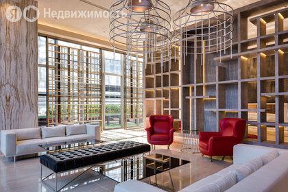 Купить трехкомнатную квартиру с европланировкой (с кухней-гостиной) у метро Выборгская (красная ветка) в Санкт-Петербурге и ЛО - изображение 28