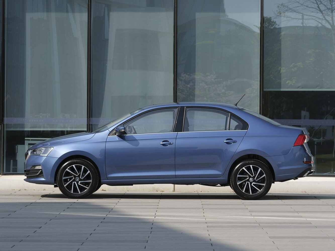 Skoda Rapid Sedan, вид 2